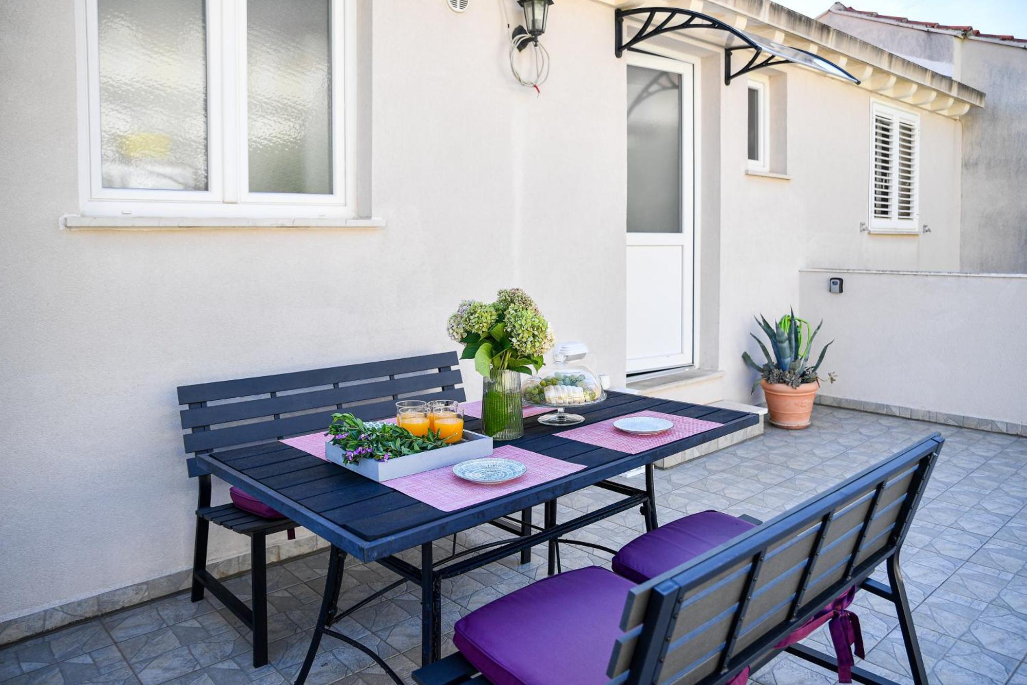 Ellu Apartment Дубровник Екстериор снимка